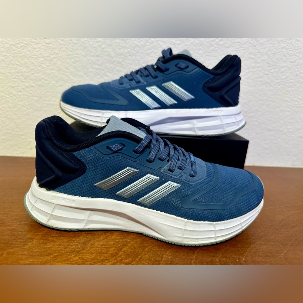 Adidas Duramo 10 Running
Sneaker, Women's Size 6.5 Blue